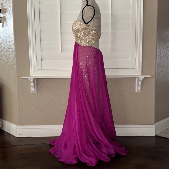 La Femme Magenta Paradise Embellished Layered-Skirt Sweetheart Gown - Picture 5 of 16